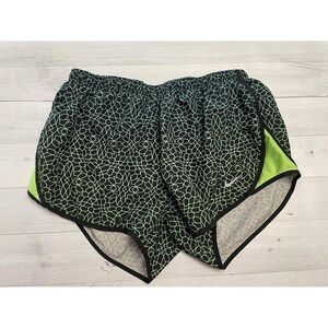 Womens Nike Drifit Shorts‎ Medium